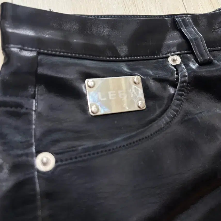 [BUNJANG] LEEY Patent Pants / LEEY 유광 팬츠 s