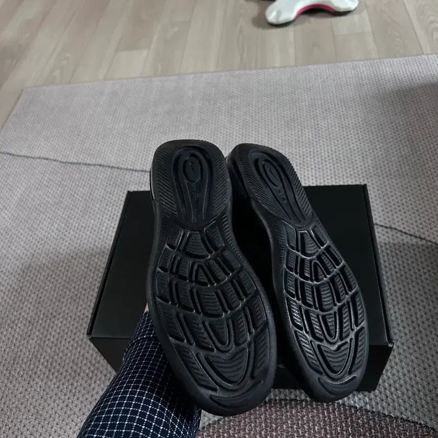 [BUNJANG] Nike Air Max Axis All Black Sneakers / 나이키 에어맥스 엑시스 올검 240