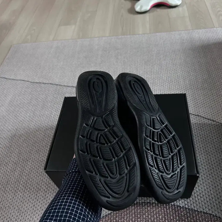 [BUNJANG] Nike Air Max Axis All Black Sneakers / 나이키 에어맥스 엑시스 올검 240