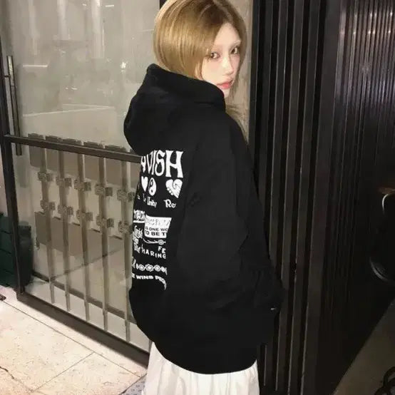 [BUNJANG] KAVISH PLUR Logo Hoodie / 카비시 PLUR 로고 후드