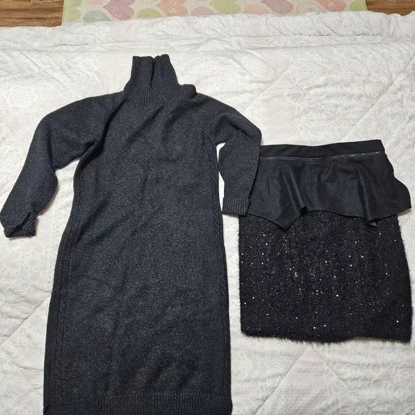 [BUNJANG] Doho Black Skirt & Aizac Black Dress / Doho 블랙 스커트 모직 털실 디테일과 아이잣 블랙 원피스