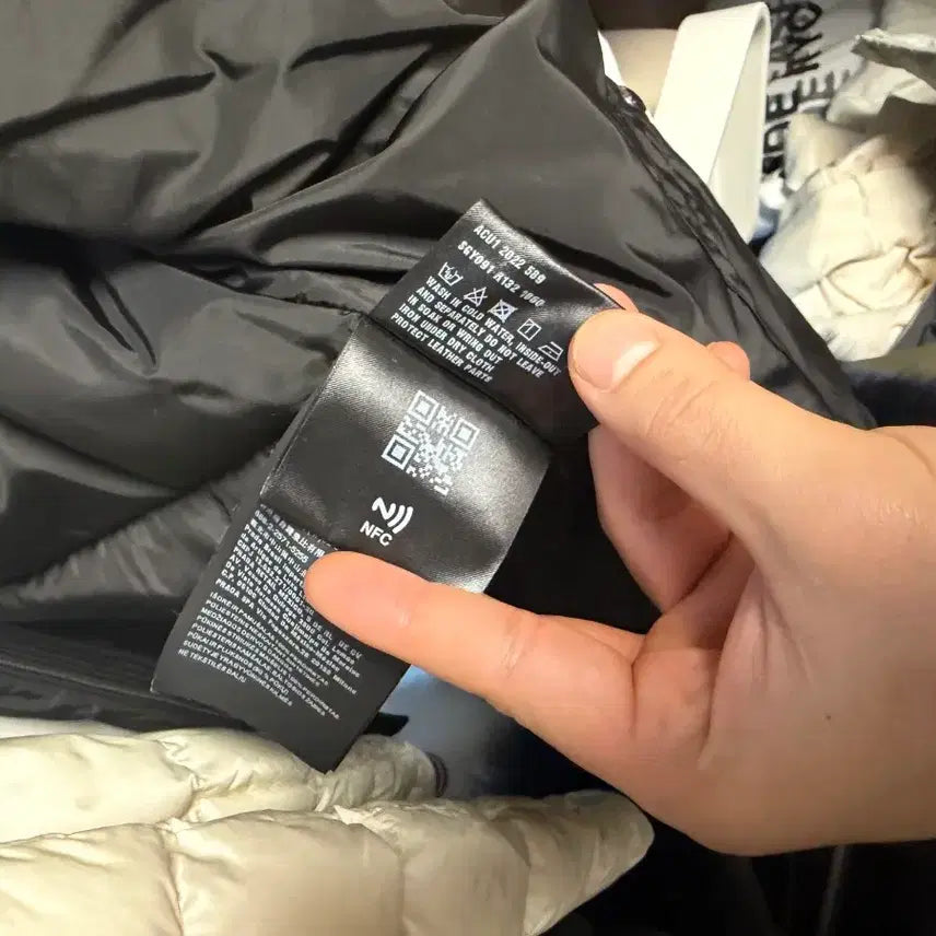 [BUNJANG] Prada Re-Nylon Padded Jacket / 프라다 패딩