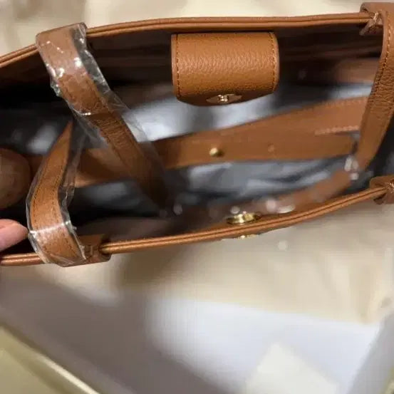 [BUNJANG] Yumer Cedar Bag Tote Shoulder Bag / 이태리 카프스킨 사용 ㅡ유메르 시더백 토트백 숄더백