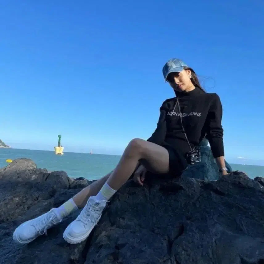 [BUNJANG] Calvin Klein Knit XS / 캘빈클라인 진 니트 XS
