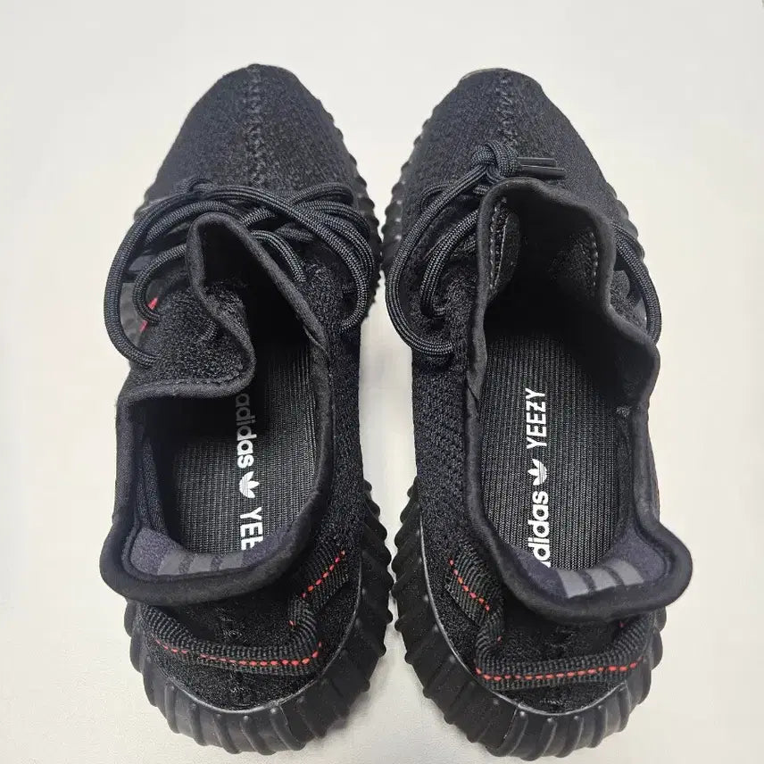 [BUNJANG] Adidas Yeezy Boost 350 V2 Black Red Sneakers / 아디다스 이지부스트 350 V2 블랙 레드