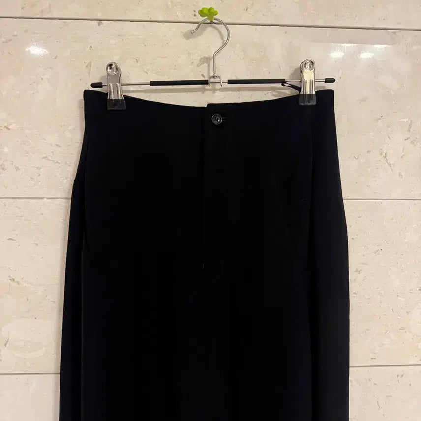 [SOLD OUT] 빈티지 꼼데가르송 미디 스커트 블랙 s