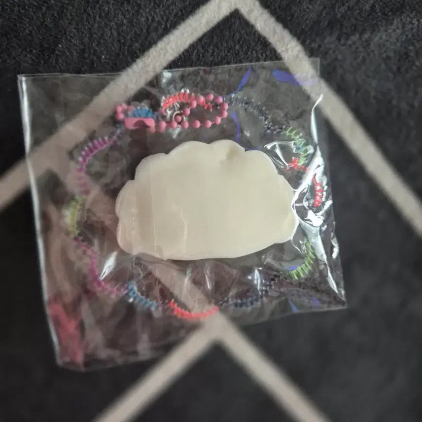 [BUNJANG] Hello Kitty Steamed Bun Squishy Keychain / 헬로키티 만두 말랑이 키링 새상품