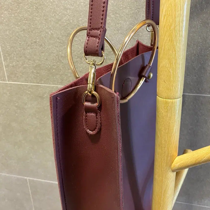 [BUNJANG] Gold Ring Burgundy Half Bag with Pouch Set / [새상품] 골드링 버건디 하프백+파우치 셋트