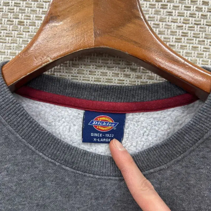 [BUNJANG] Dickies Printed Logo Fleece Sweatshirt XL / 디키즈 캐주얼 프린팅로고 약기모 스웻셔츠 맨투맨 XL A06147