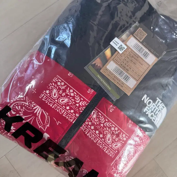[BUNJANG] The North Face Nuptse Rio Red (S) Jacket / [새제품] 노스페이스 눕시 리오레드(S) 판매