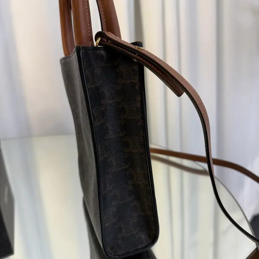 [BUNJANG] Celine Triomphe Cabas Mini Bag / 셀린느 트리오페 카바스백 미니