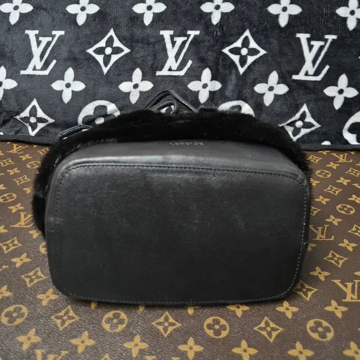 [BUNJANG] Natural Full Skin Mink Tote &amp; Shoulder Bag / (새상품)천연 풀스킨 밍크 복조리 토트&amp;숄더백