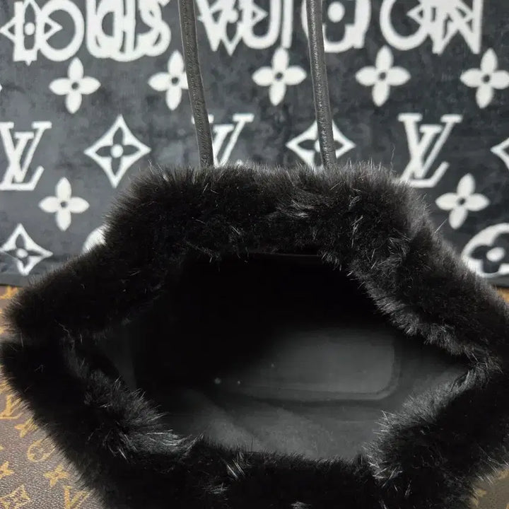 [BUNJANG] Natural Full Skin Mink Tote &amp; Shoulder Bag / (새상품)천연 풀스킨 밍크 복조리 토트&amp;숄더백
