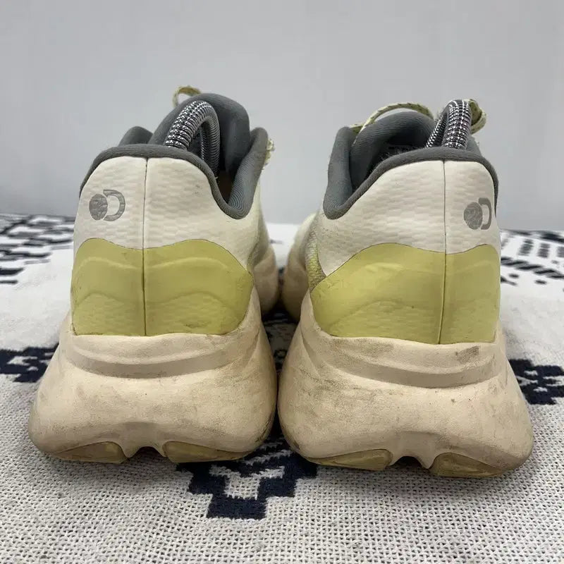 [BUNJANG] Discovery Expedition Jogger Flex V2 Sneakers / 디스커버리 익스페디션의 조거 플렉스 V2 운동화 240 E02093