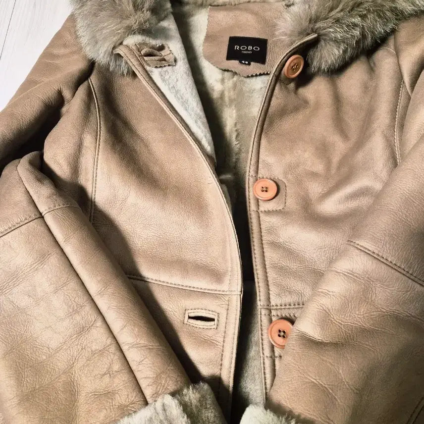 [SOLD OUT] ROBO(로보) 프리미엄 스페인 토스카나 천연 무스탕 (풀스킨)