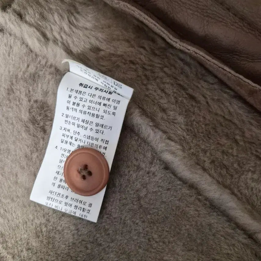 [SOLD OUT] ROBO(로보) 프리미엄 스페인 토스카나 천연 무스탕 (풀스킨)