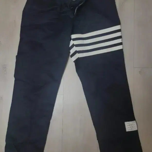 [SOLD OUT] 톰브라운 삼선 슬랙스 면바지 3size 마지막가격다운