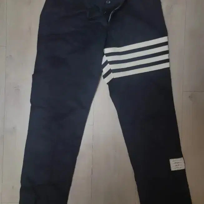 [SOLD OUT] 톰브라운 삼선 슬랙스 면바지 3size 마지막가격다운