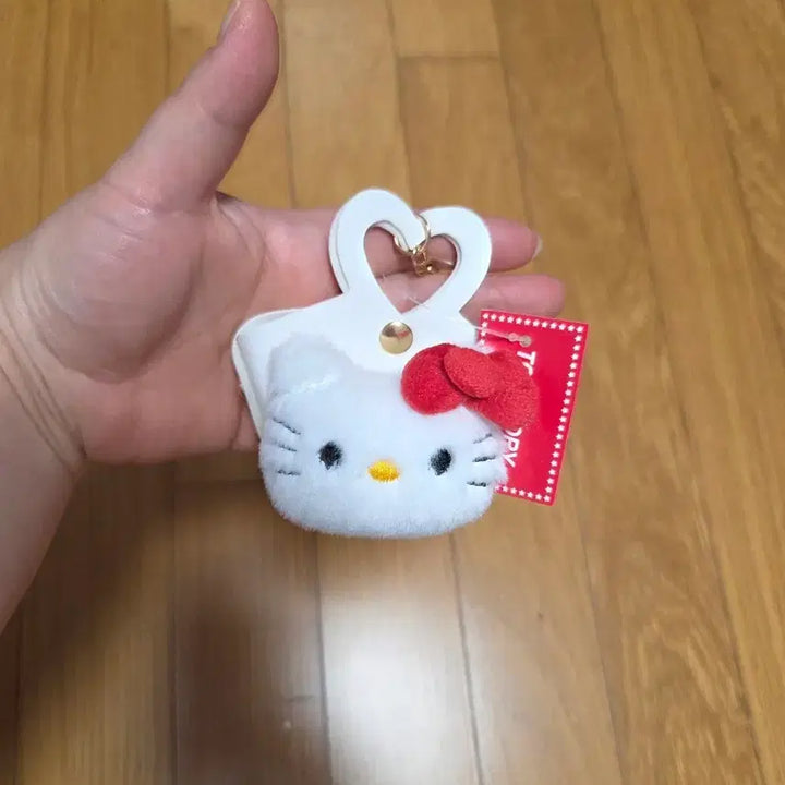 [BUNJANG] Hello Kitty White Bag Keyring / 키티 인형 키링 화이트 가방키링 새상품