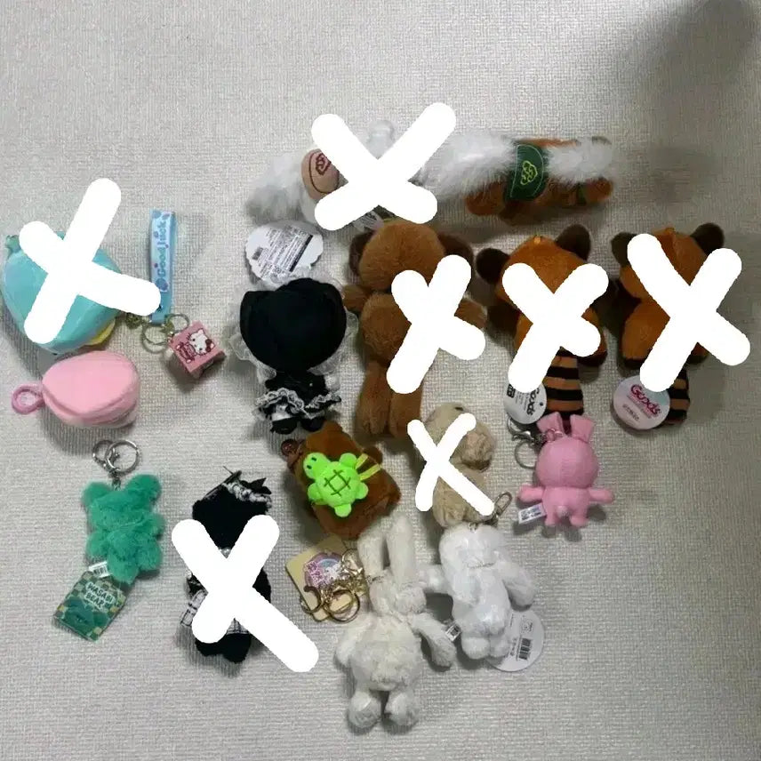 [BUNJANG] Various Character Keyrings / 인형뽑기 키링 키티 카피바라 노블레빗 등