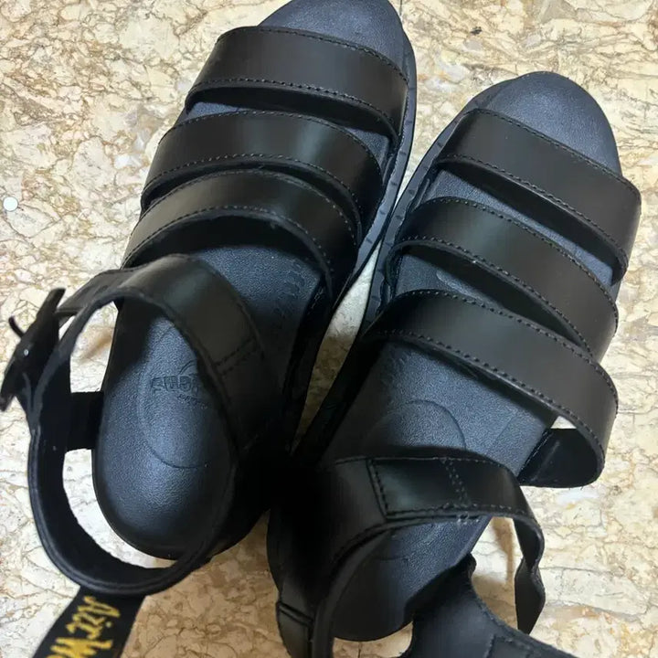 [BUNJANG] Dr. Martens Blair 230 / 닥터마틴 블레어 230