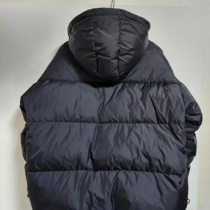 [SOLD OUT] 언유즈드 다운 패딩