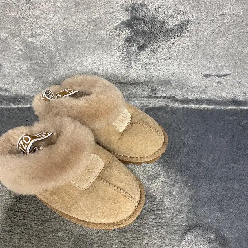 [BUNJANG] UGG Sandals 235 / 어그 샌들 235