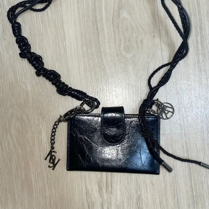 [BUNJANG] Kiss of Life Sumin Wallet Black / 키시닝지갑블랙