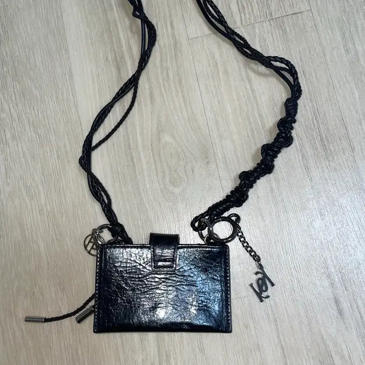 [BUNJANG] Kiss of Life Sumin Wallet Black / 키시닝지갑블랙