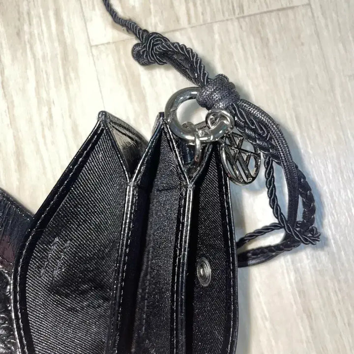 [BUNJANG] Kiss of Life Sumin Wallet Black / 키시닝지갑블랙