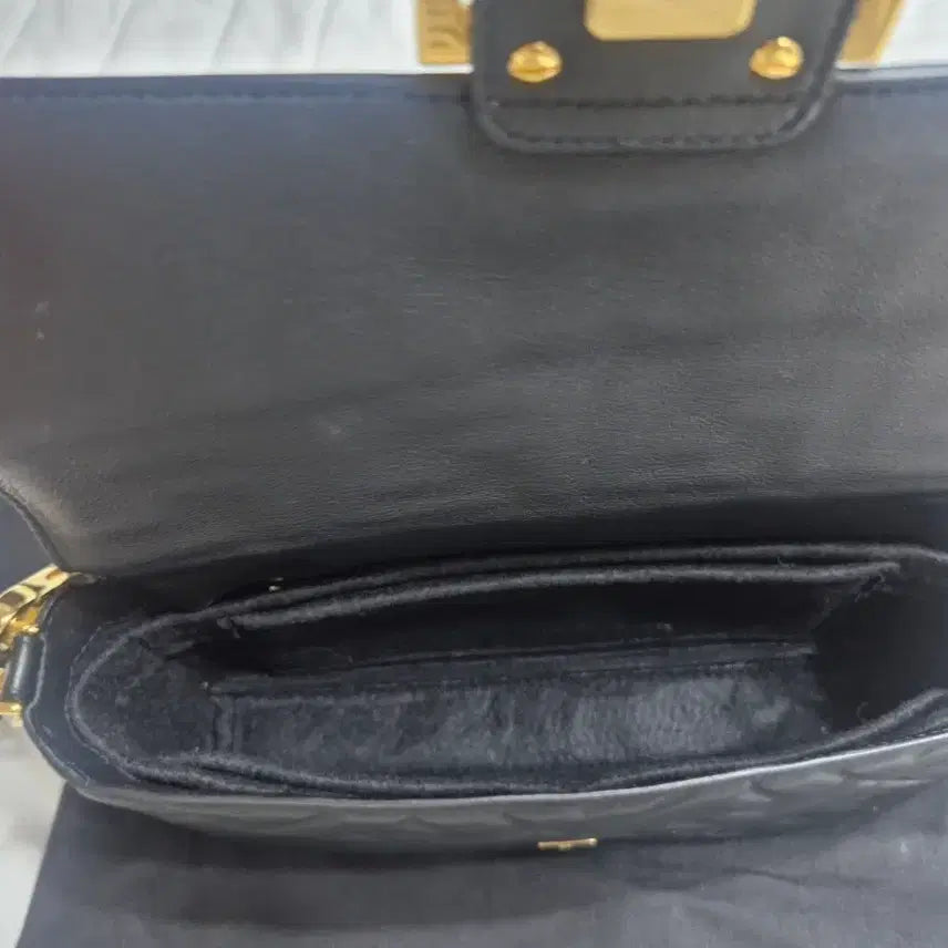 [BUNJANG] Fendi Baguette Bag / 펜디 바게트백