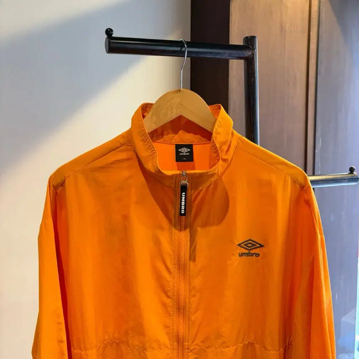 [BUNJANG] Umbro Windbreaker Jacket / 16102 - 엄브로 바람막이 자켓