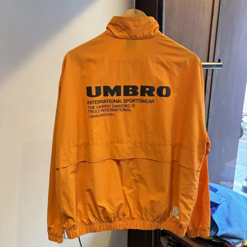 [BUNJANG] Umbro Windbreaker Jacket / 16102 - 엄브로 바람막이 자켓