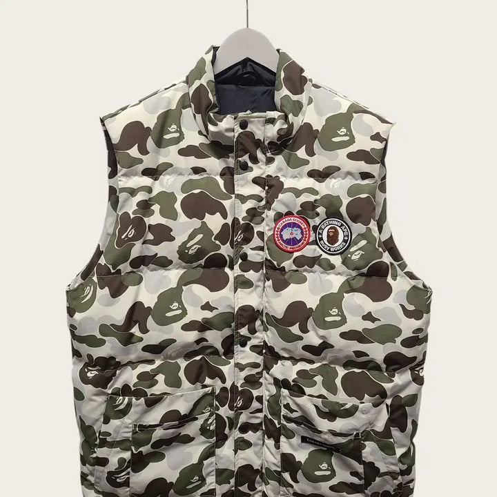 [BUNJANG] Canada Goose x BAPE Grey Freestyle Camo Vest 2XL / [2XL] 캐나다구스 x 베이프 그레이 프리스타일 카모 베스트 조끼