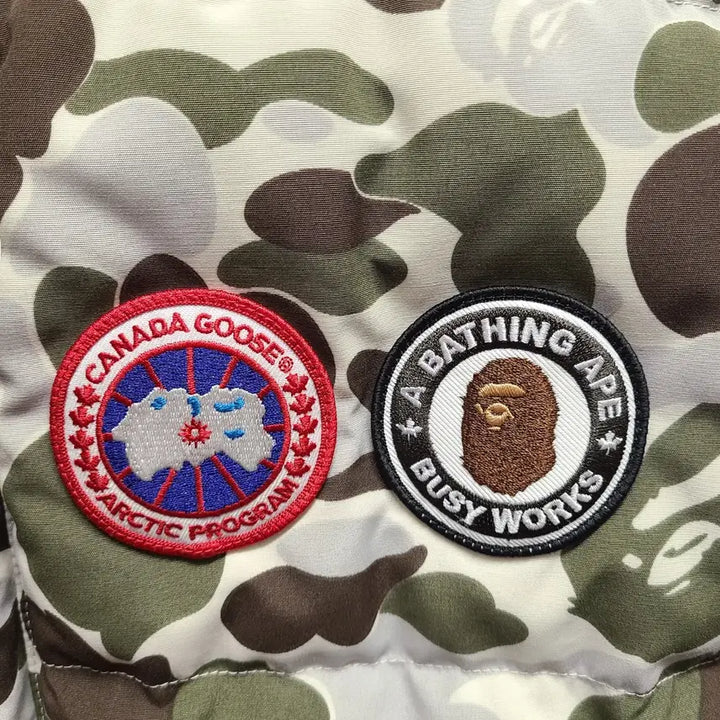 [BUNJANG] Canada Goose x BAPE Grey Freestyle Camo Vest 2XL / [2XL] 캐나다구스 x 베이프 그레이 프리스타일 카모 베스트 조끼