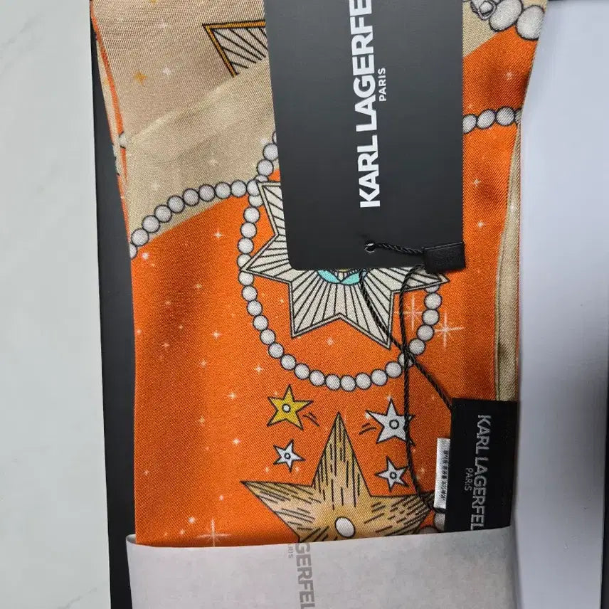 [BUNJANG] Karel Lagerfeld Silk Scarf / 칼 라거펠트 실크100스카프  새제품