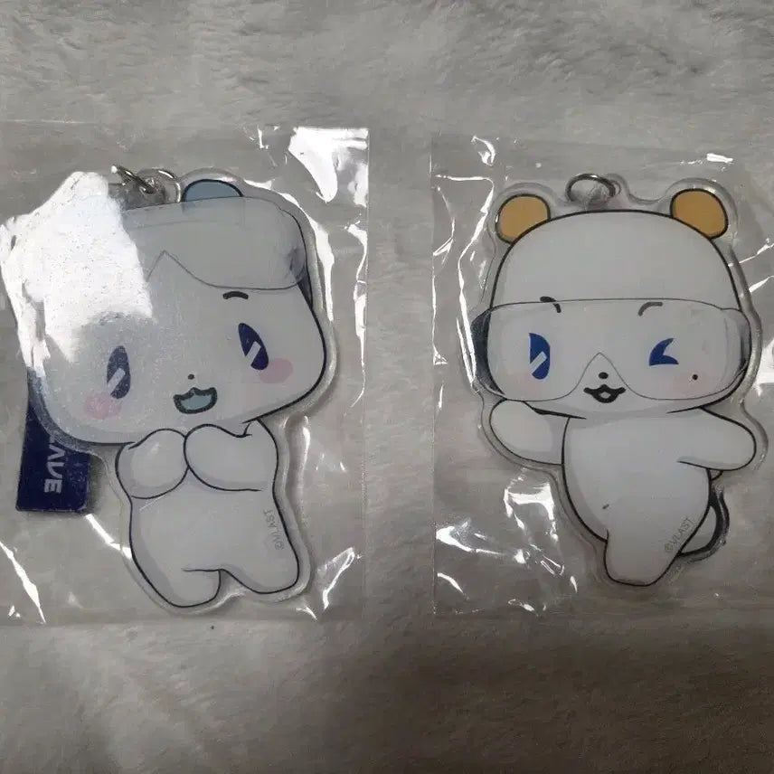 [BUNJANG] MAMAMOO Mediheal Mirror Keyring Bundle Set / (미개봉) 므메미무 거울키링 메디힐 2종 일괄