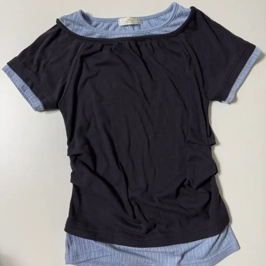 [BUNJANG] Wonderwall Zigzag Layered Short Sleeve Top / 지그재그 원더원더 배색 셔링 레이어드 반팔