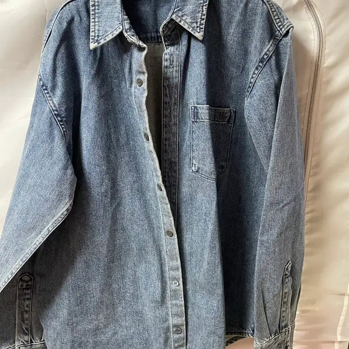 [BUNJANG] Low Classic Denim Shirt / 로우클래식 데님셔츠 블루(새상품)