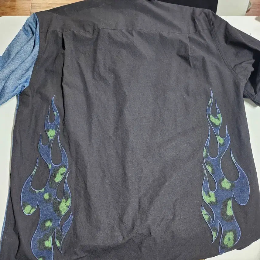 [BUNJANG] LiamHodges Short Sleeve Shirt (L) / LiamHodges 반팔셔츠(L) 리암호지스