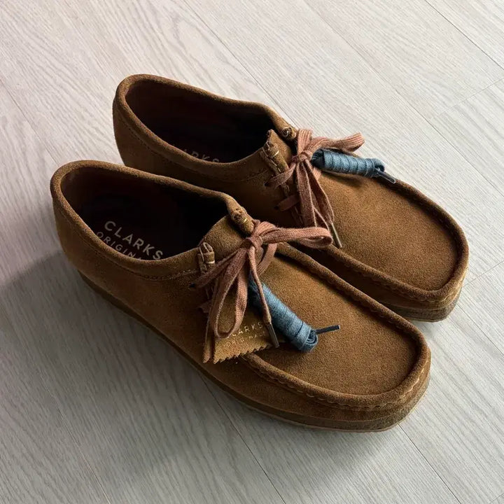 [BUNJANG] Clarks Wallabee UK8 / 270/uk8 클락스 왈라비 새상품급