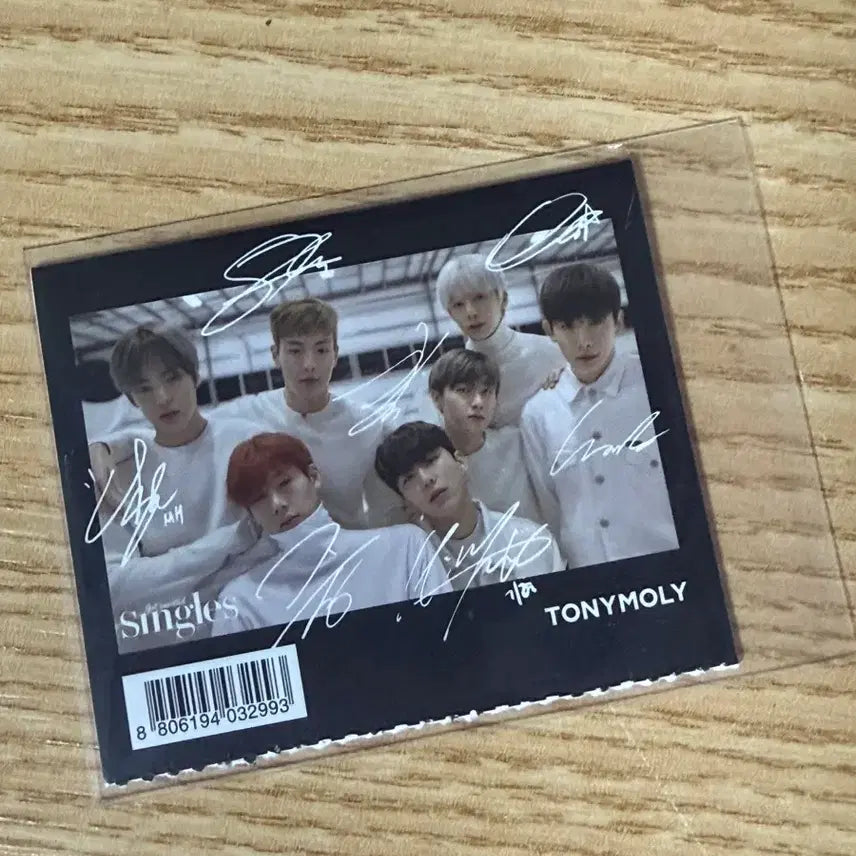 [BUNJANG] MONSTA X Minhyuk TONYMOLY Photocard / 몬스타엑스 민혁 토니모리 포카 양도