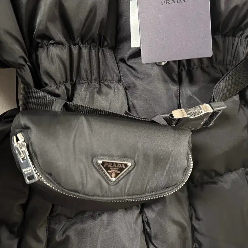 [BUNJANG] Prada Pocket Belted Padded Jacket / [40] 프라다 25fw 여성 포켓 벨트 패딩 새상품