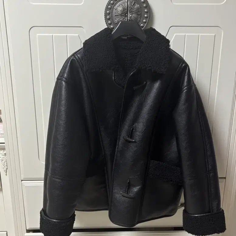 [BUNJANG] Helene Paris Leather Button Mustang Jacket / 헬레네파리스 레더 버튼무스탕 새상품