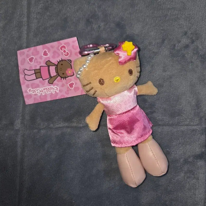 [BUNJANG] Hello Kitty Long Legs Tanning Gyaru Kitty Keychain / 헬로키티 롱다리키티 태닝키티 갸루키티 인형 키링 핑크레오파드