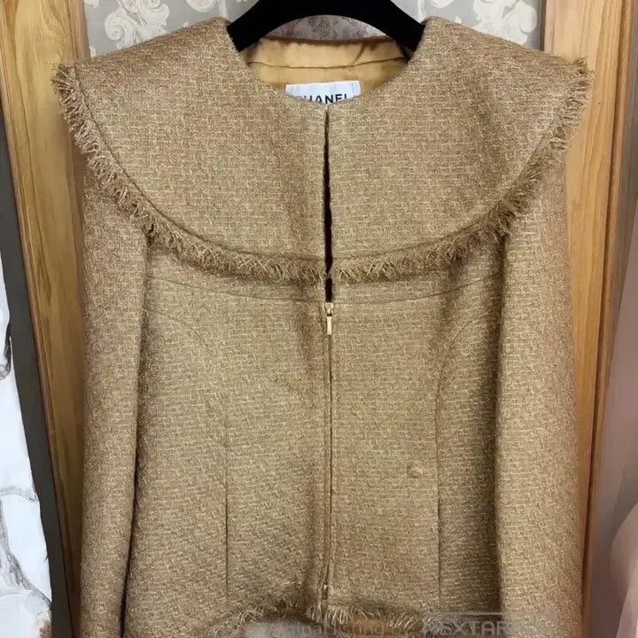 [BUNJANG] Chanel Pre-Fall Tweed Jacket / (정품/새상품) 샤넬 프리폴 컬렉션 트위드 자켓 / 명품감정서 첨부