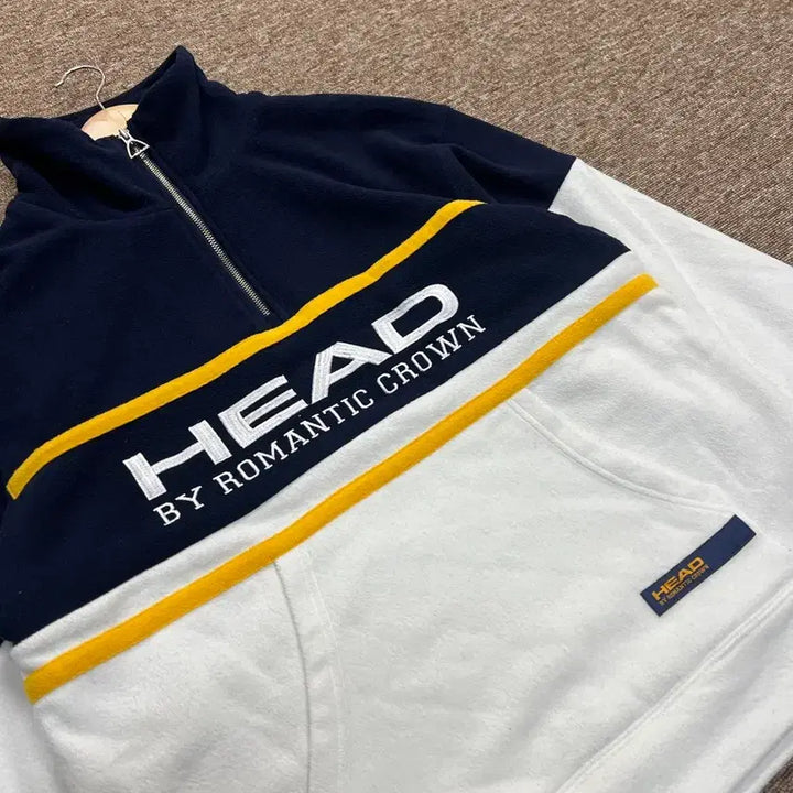 [SOLD OUT] HEAD x 로맨틱크라운 반집업 풀오버 M