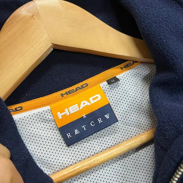 [SOLD OUT] HEAD x 로맨틱크라운 반집업 풀오버 M