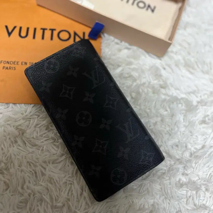 [BUNJANG] Louis Vuitton Eclipse Monogram Brazza Wallet / 루이비통 이클립스 모노그램 장지갑 브라짜월릿