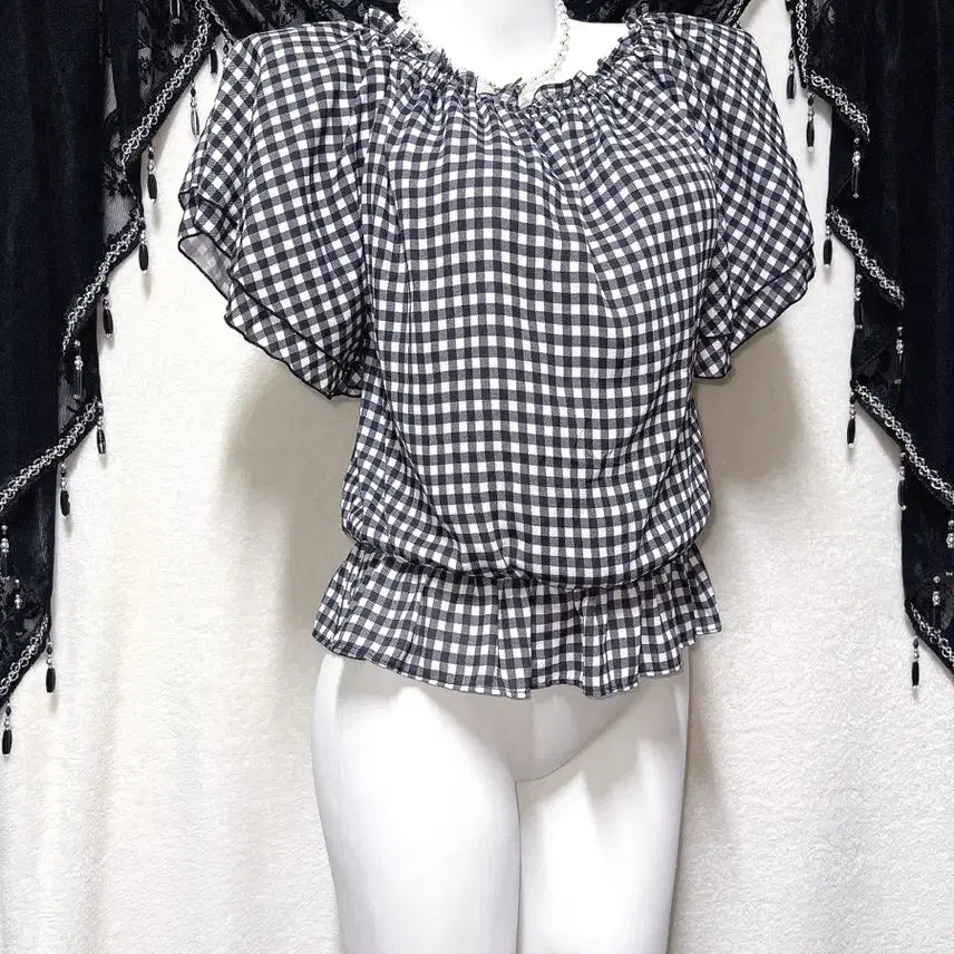 [BUNJANG] Ingni Romantic Gyaru Check Off-shoulder Blouse / 잉그니 ingni 로맨틱갸루 체크 오프숄더 블라우스 로걀탑 튜닉 러블리
